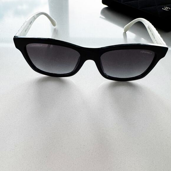 Chanel Black Frame with White Arms/Gray Lens Sunglasses - Picture 12 of 16